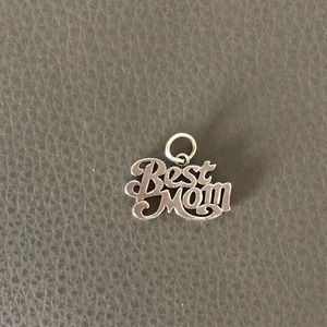 🌺James Avery “Best Mom” charm - sterling silver, loop cut.